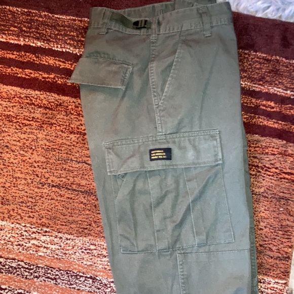 ArtForm, green cargo pants. - Picture 3 of 5